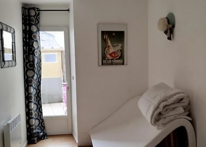 Cosy De 50m2, 2 Avec Terrasse, Plein Centre D'ax-les-thermes Apartment *